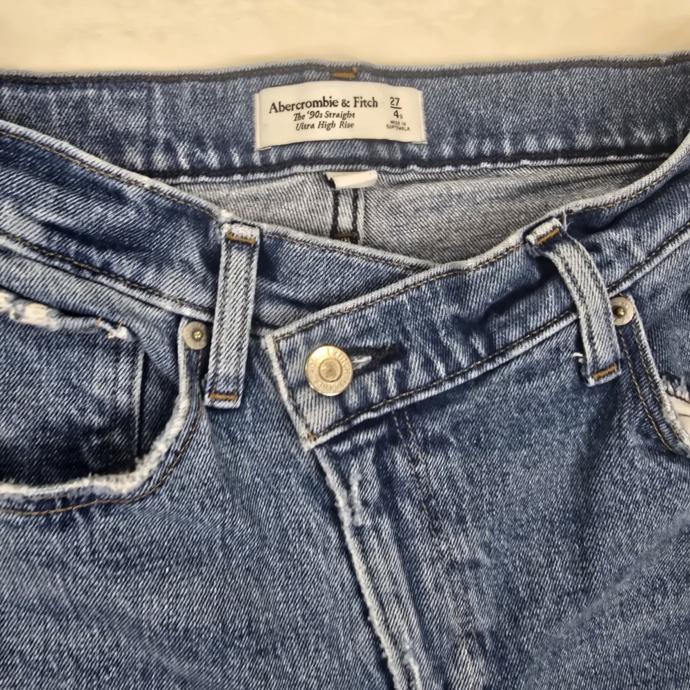 Abercrombie & Fitch The 90s Straight Ultra High Rise Criss Cross Waist Size 27/4 - Picture 4 of 12